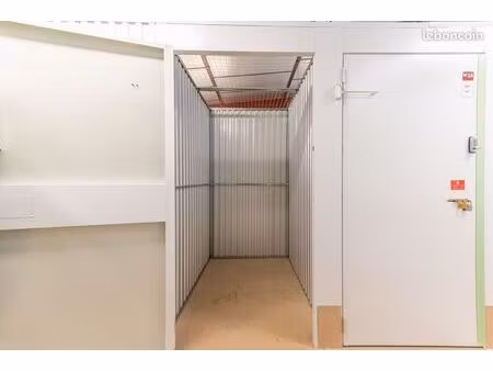 garage/box 2 m² chelles