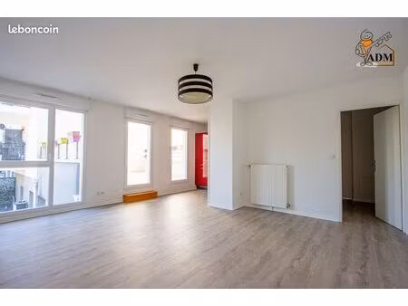 appartement 3 pièces 63 m²