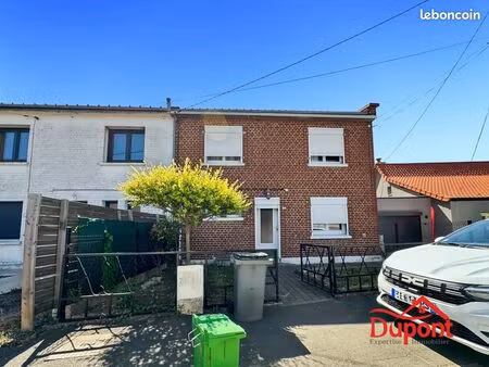maison 7 pièces 80 m²