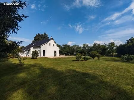 maison avec grand terrain et logement saisonnier