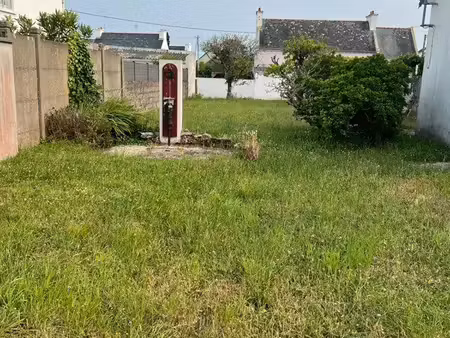 terrain avec maisonnette à vendre
