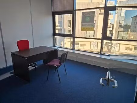 bureaux fermés 13.15 m2 + parking
