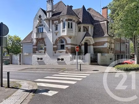 maison 6 pièces 205 m²