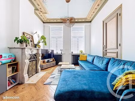 maison 7 pièces 180 m²