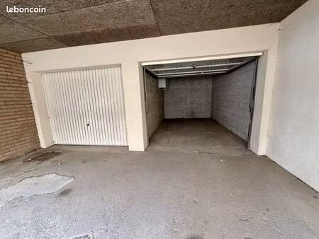 garage à vendre (59240)