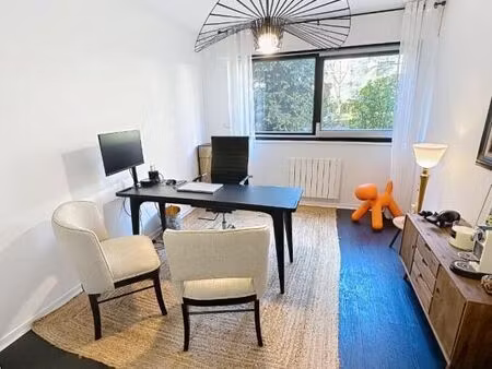 bureau 88 m²