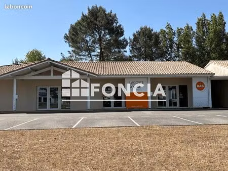 local commercial 61 m²