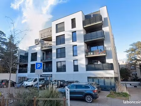 appartement 3 pièces 68 m²