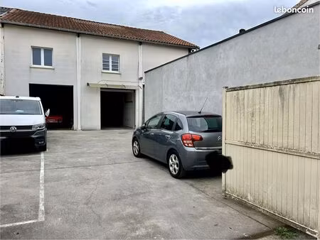 parking/box 300 m² talence