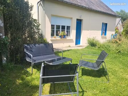 maison sur la route du mont saint michel