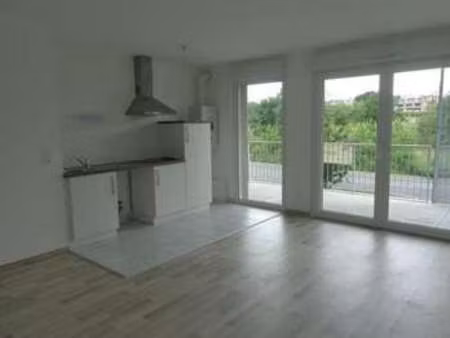 location appartement 2 pièces à orvault (44700) : à louer 2 pièces / 48m² orvault