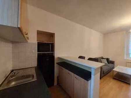location appartement 2 pièces meublé à saint-nazaire (44600) : à louer 2 pièces meublé / 3