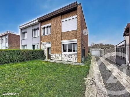 maison 5 pièces 80 m²