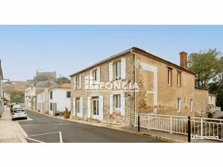 talmont saint hilaire centre - ensemble immobilier de 2 habitations - 200 m2 à réunir ou n