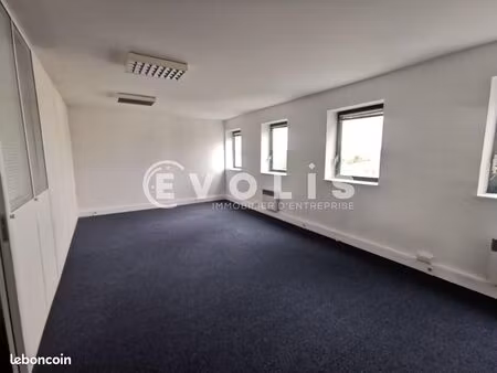 bureaux 260 m²