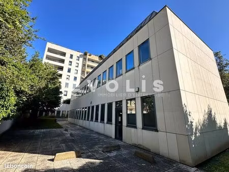 bureau 277 m²