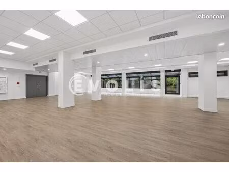 bureau 224 m²
