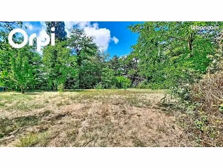 terrain 1 638 m² lezoux