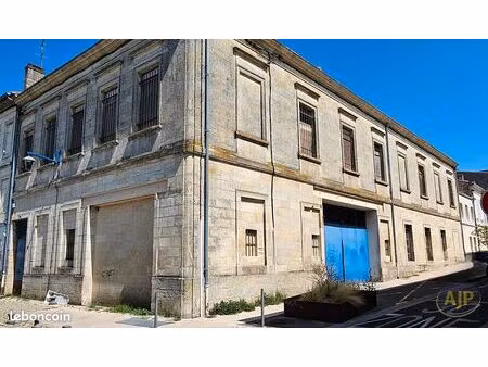 immeuble 4 pièces 1450 m²