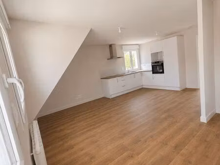 maison entièrement rénovée – seulement 5 appartements t2 neufs à larmor-plage
