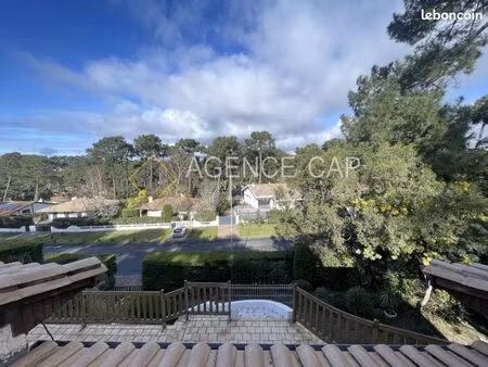 maison 7 pièces 234 m²