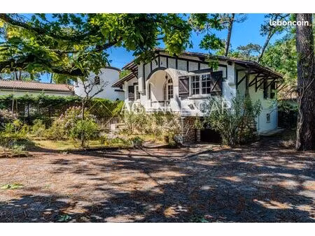 propriété 6 pièces 149 m²