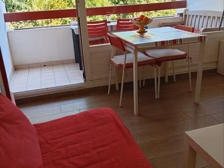 studio 150 m de la plage  au calme d'une impasse  sans vis à vis