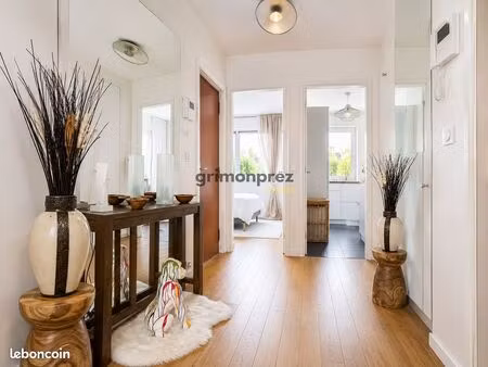 appartement 3 pièces 77 m²