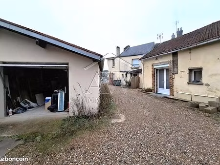 immeuble 271 m² allonne