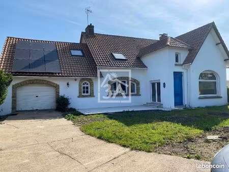 pavillon 10 pièces 145 m²