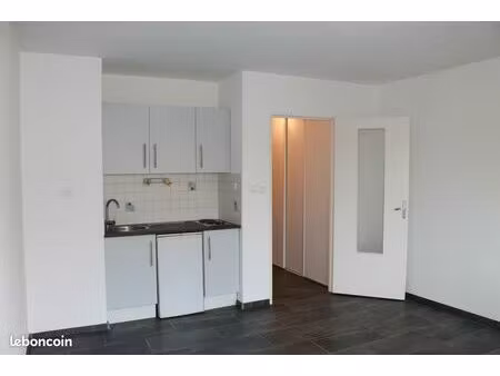 studio 25m2 avec parking proche saulcy