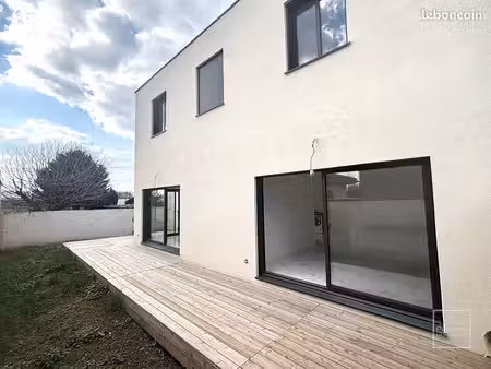maison 4 pièces 110 m²