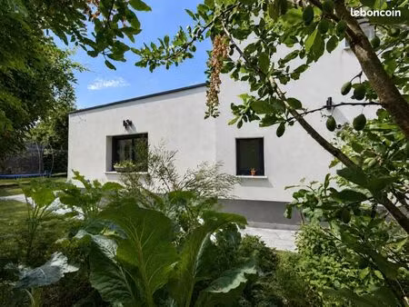 maison 4 pièces 85 m²
