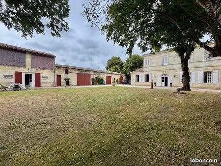 propriété 14 pièces 443 m²