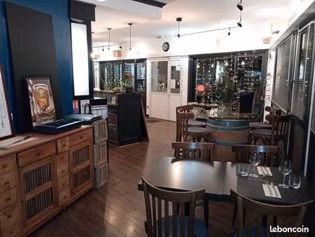 restaurant 100 m² avec licence 4