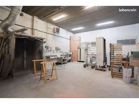 local  entrepôt  activité de stockage  de production ou exploitation