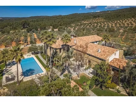 maison de luxe à vendre à le castellet