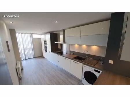location chambre appartement  tram a  10mn de bordeaux bastide