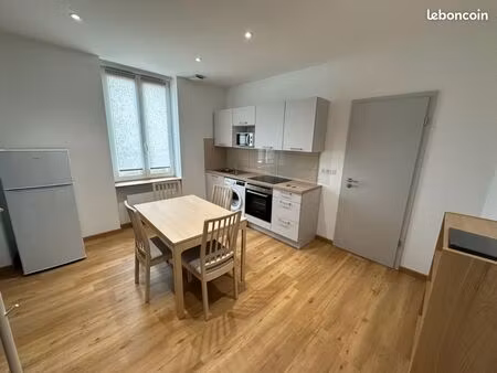appartement rdc 35 m2 refait à neuf à vitry-sur-orne