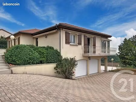 maison 8 pièces 160 m²