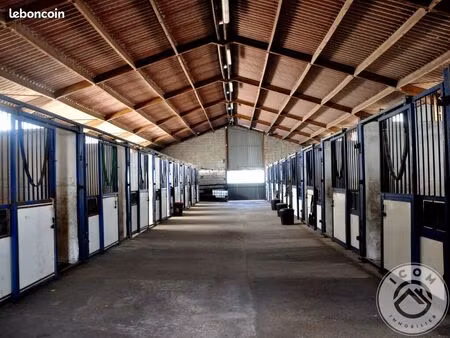immeuble 4 pièces 180 m²