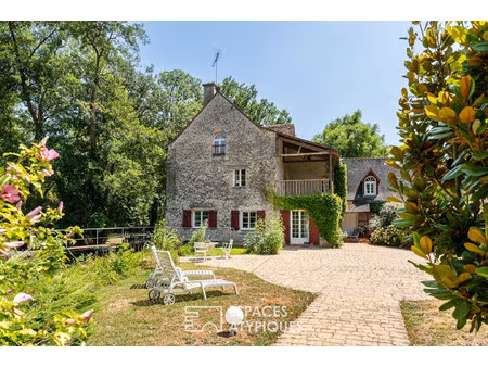maison de luxe à vendre à poillé-sur-vègre