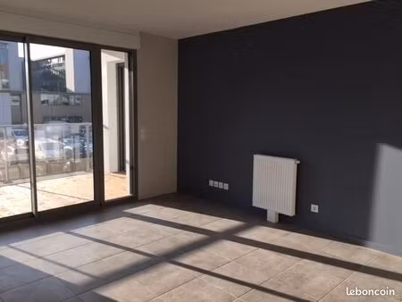 appartement 3 pièces 64 m²