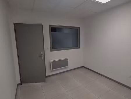 bureau de 12 m² à louer au sein d’un espace professionnel pluridisciplinaire