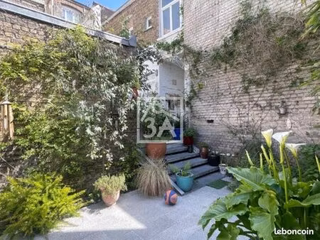 maison 9 pièces 183 m²