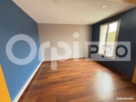 local commercial 68 m²