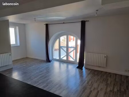 appartement 3 pièces 75 m²