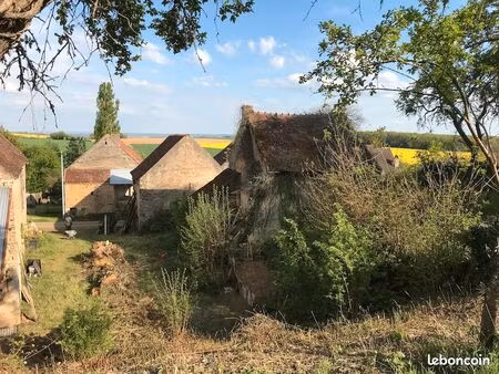 ancienne ferme en pierres à renover