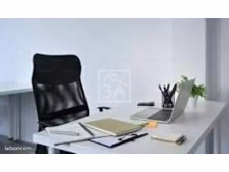 bureau 54 m²