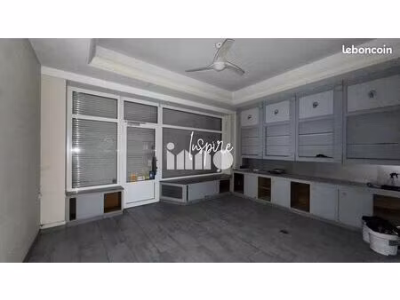 local commercial 65 m²